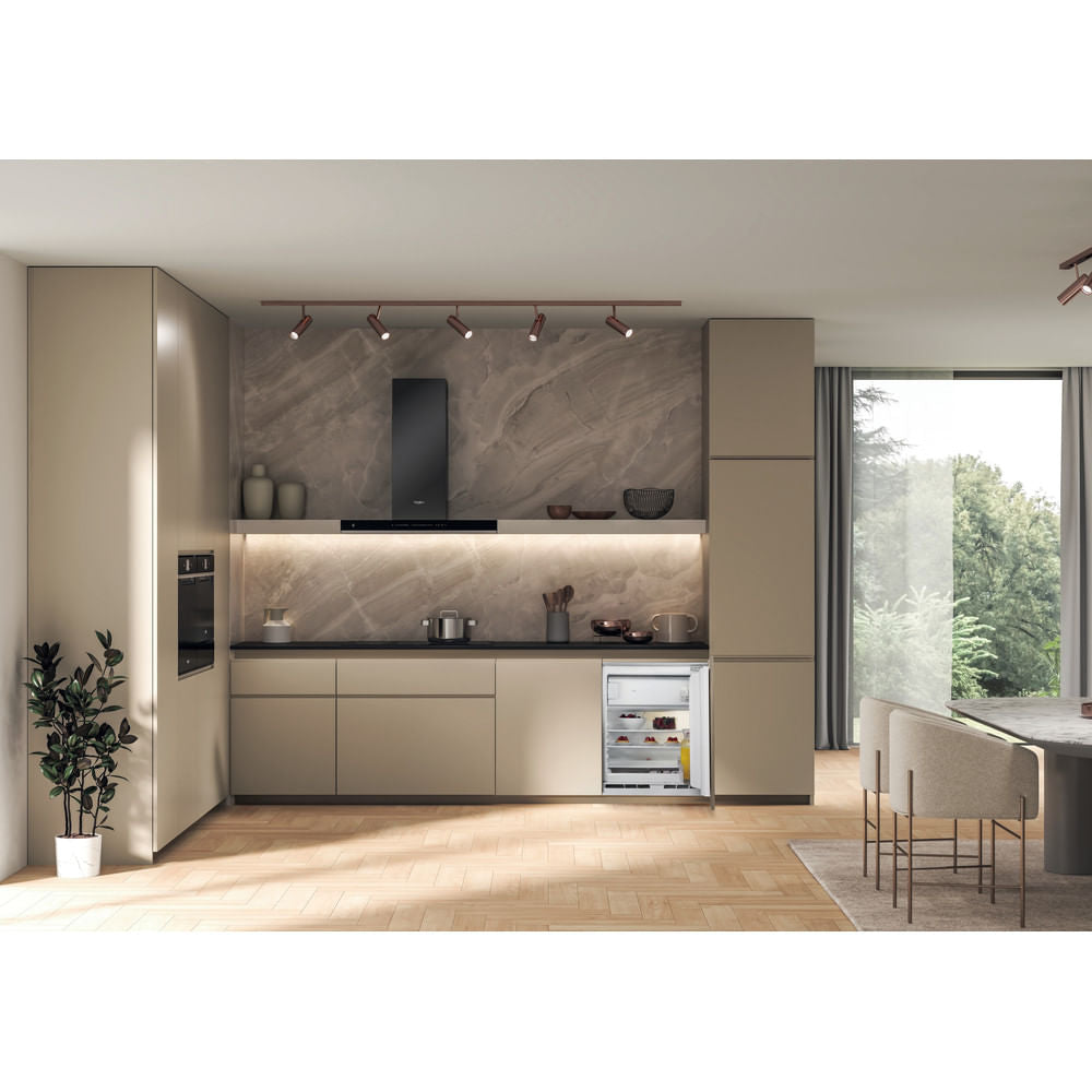 Whirlpool WBUF011 frigo combine Sous comptoir 126 L