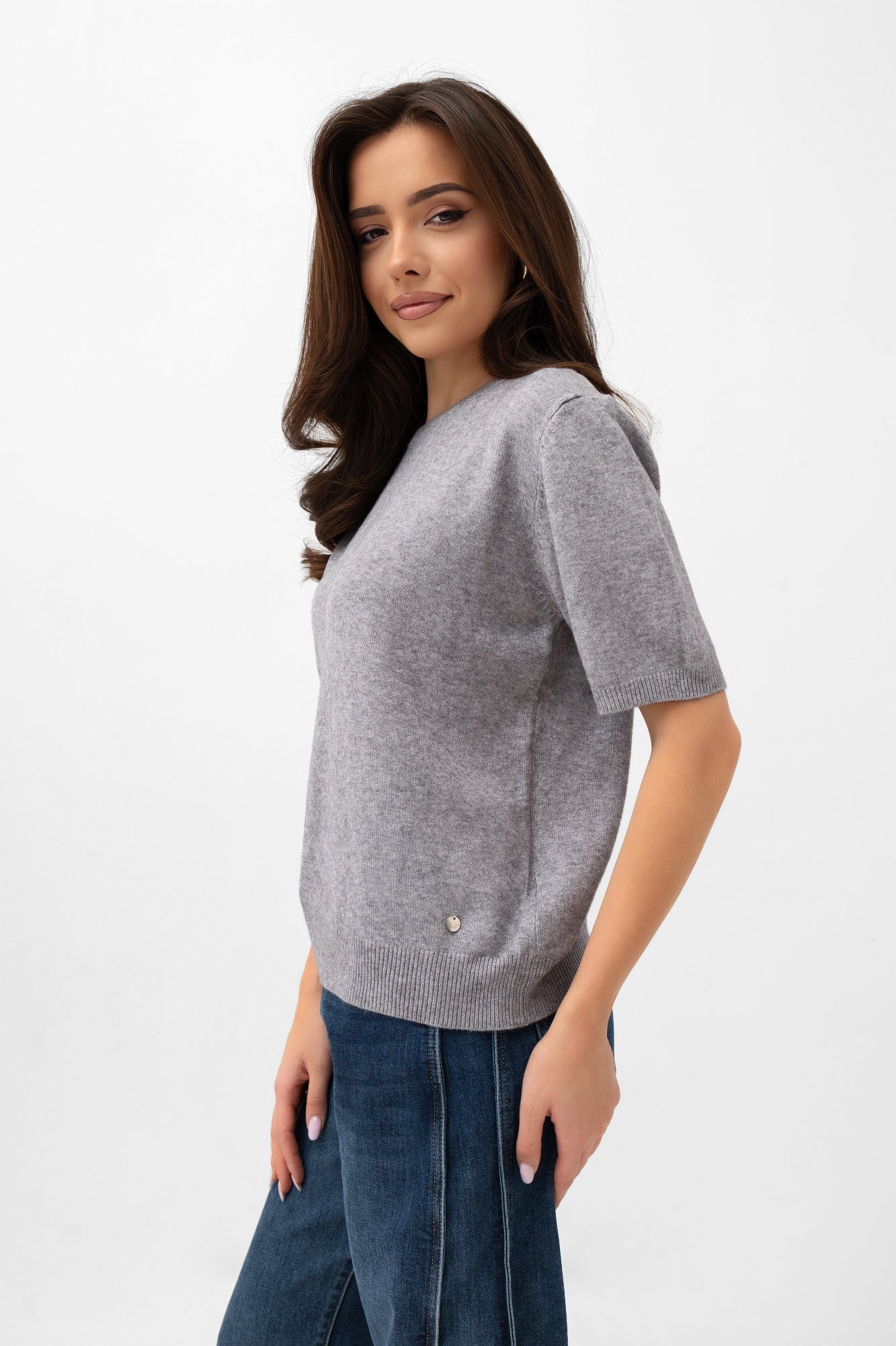 Blouse-pull à manches courtes - Bastet par Agnieszka Włodarczyk