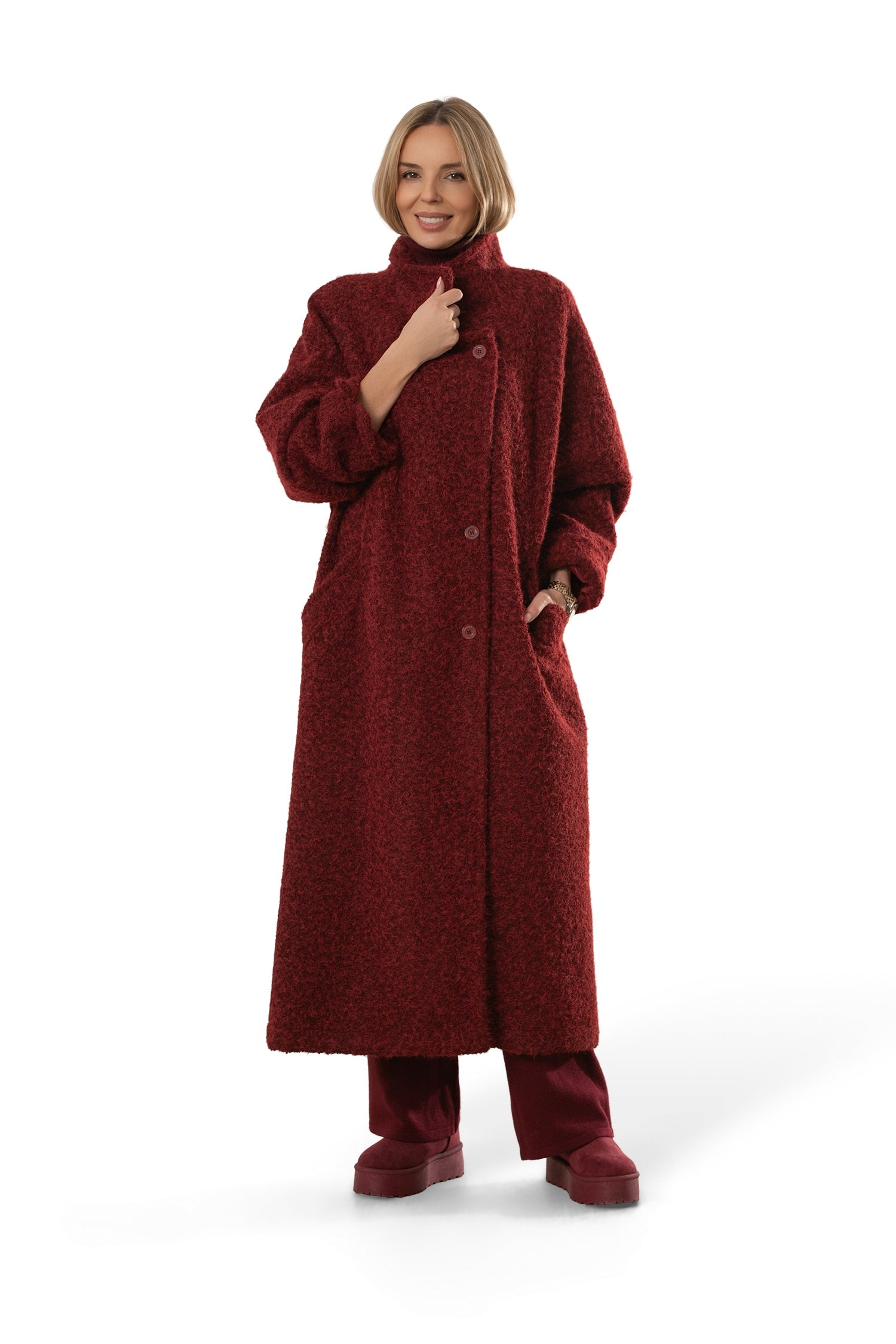 Un long manteau élégant pour femme - Bastet par Agnieszka Włodarczyk