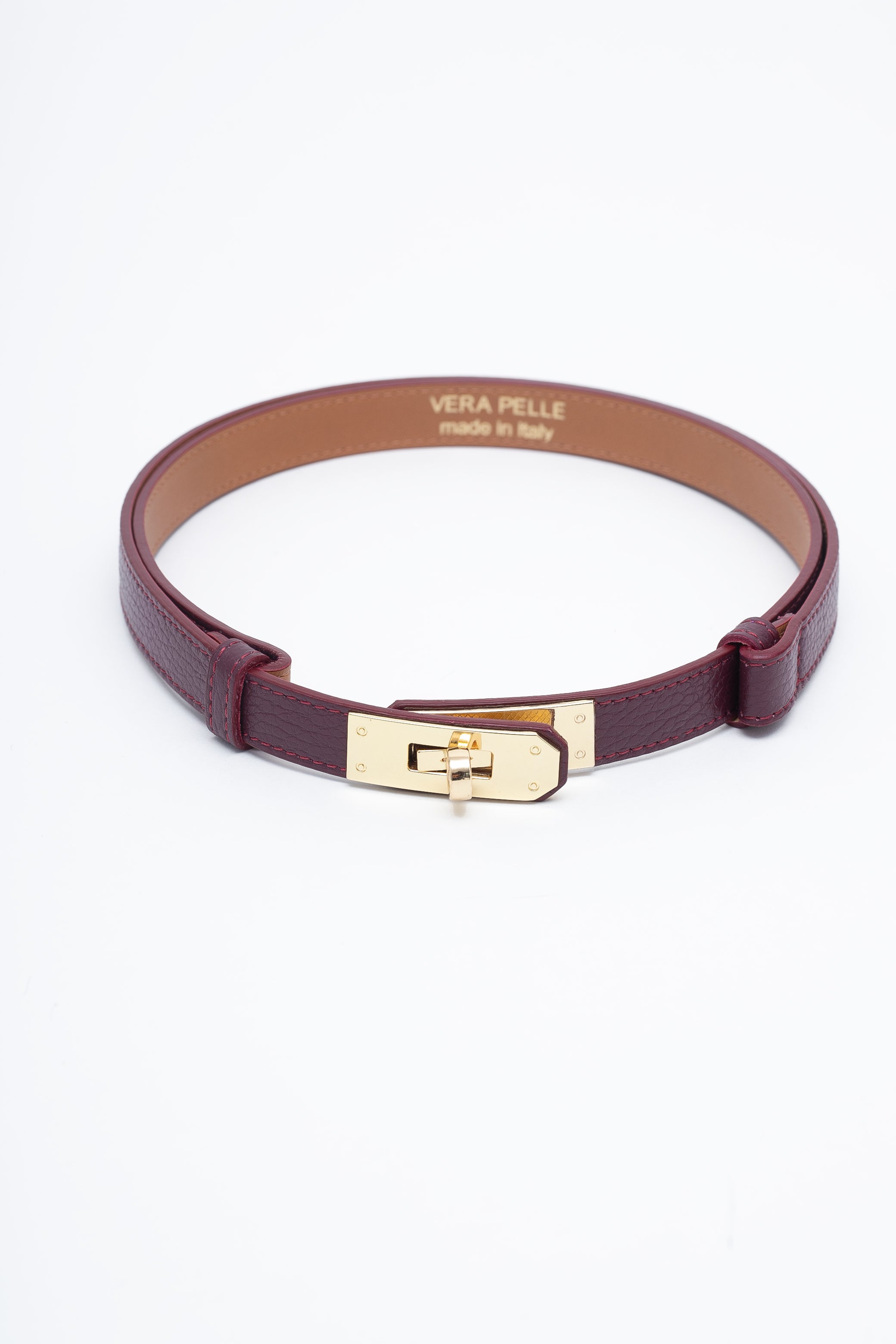 Une ceinture en cuir