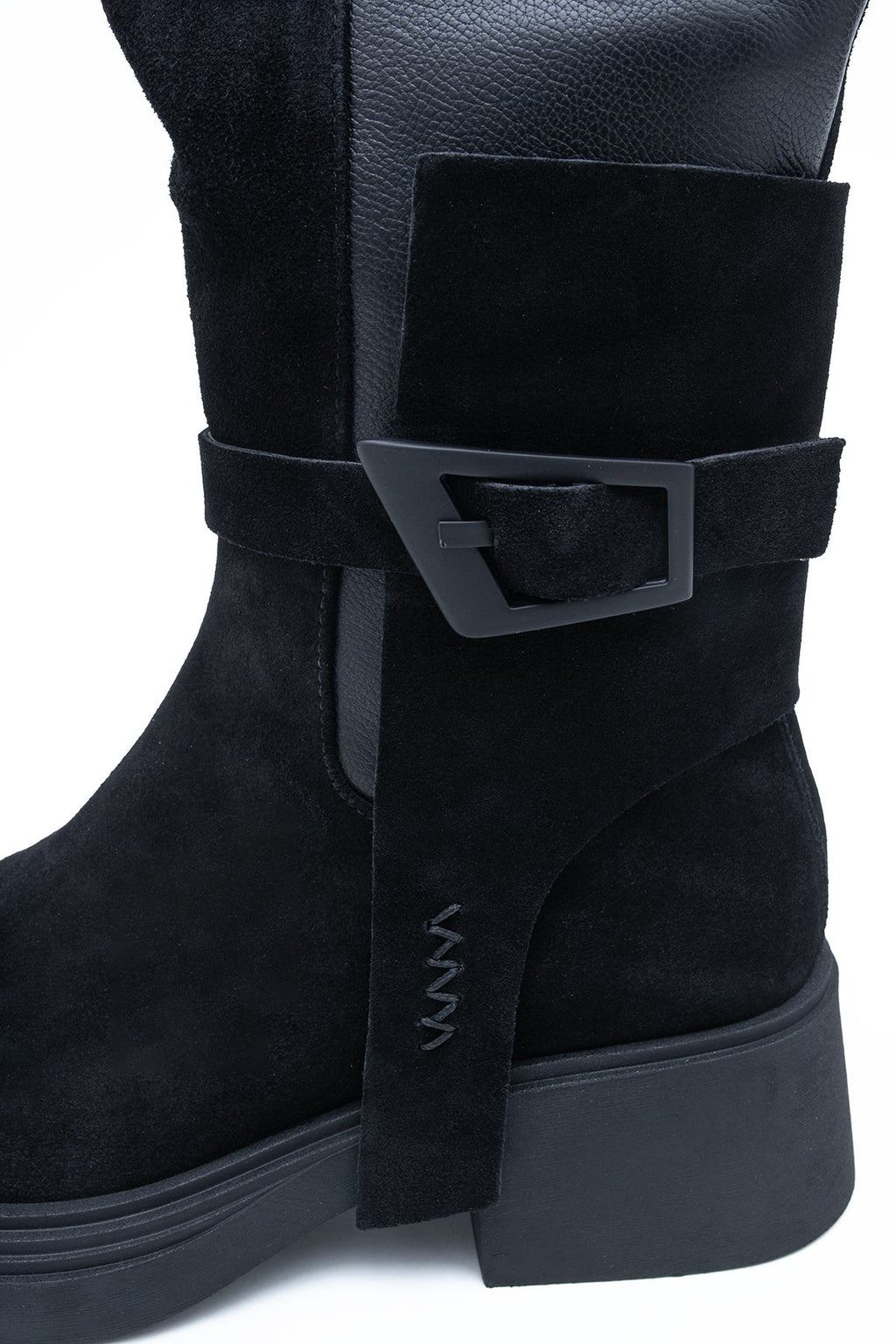 Bottes en daim avec boucle