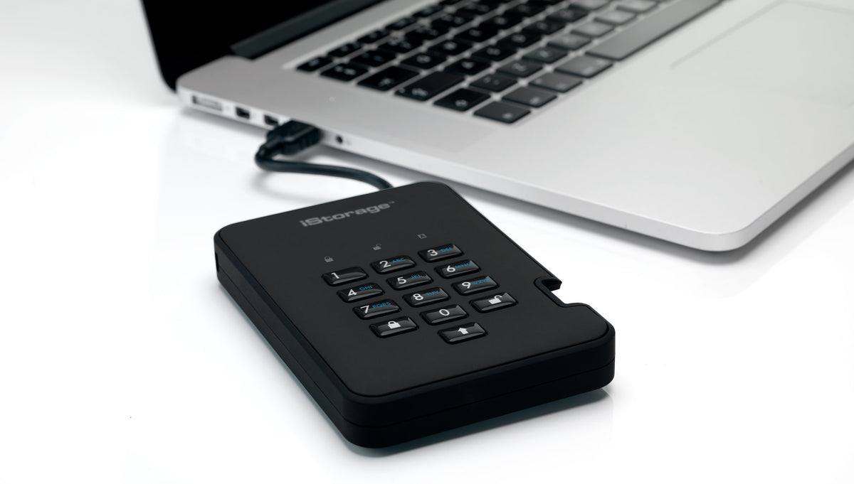iStorage diskAshur2 256-bit 500GB USB 3.2 secure encrypted hard drive - Black IS-DA2-256-500-B - vue 6
