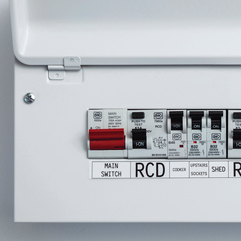 Brother PT-E560BTSP imprimante pour étiquettes Transfert thermique 180 x 180 DPI 30 mm/sec Avec fil &sans fil HSE/TZe Bl