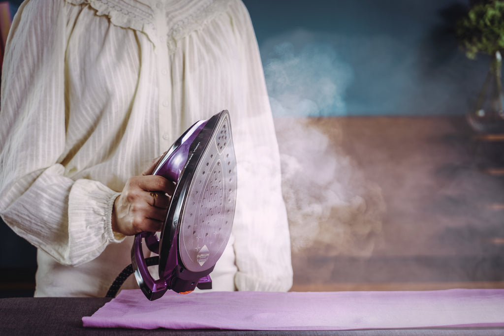 Tefal Express Vision SV8152 Centrale Vapeur 2800 W, Semelle Durilium AirGlide Autoclean, Violet et Noir