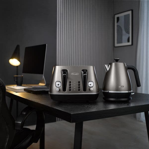 De’Longhi KBIN2001.TB bouilloire 1,7 L 2000 W Titane