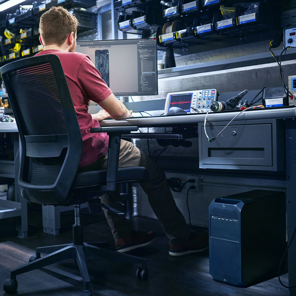 HP Workstation Z4 G5 Tower, Xeon W W3-2535, 64GB RAM, 1TB SSD, NVIDIA RTX 4000 Ada, Windows 11 Pro