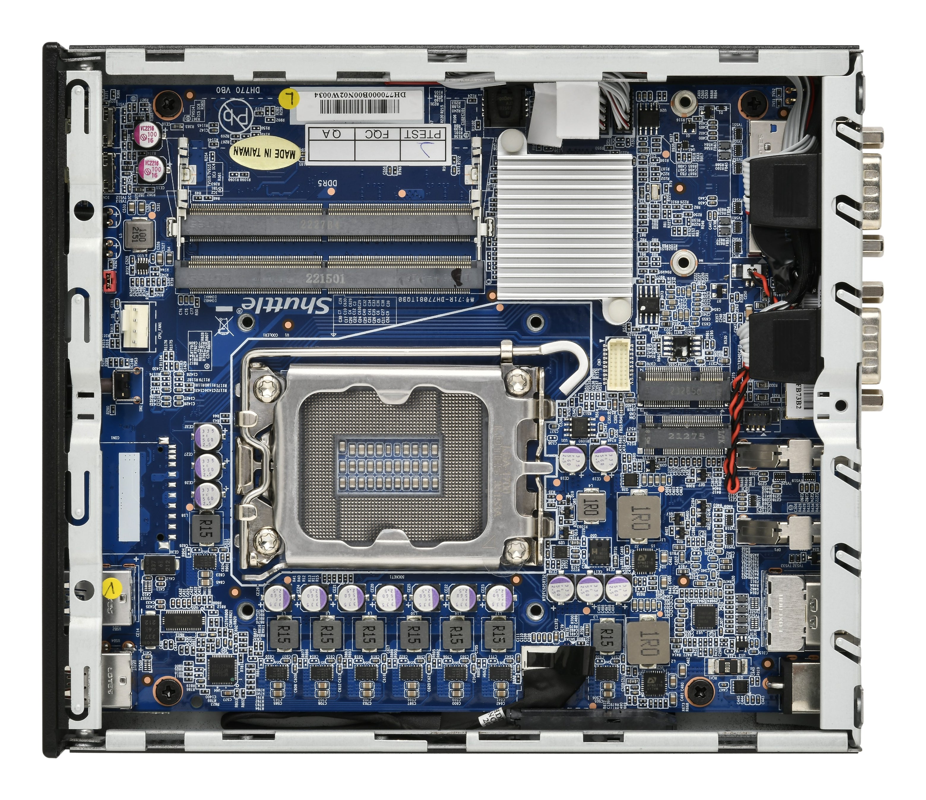 Shuttle Slim PC DH770 , S1700, 2x HDMI, 2x DP , 2x 2.5G LAN, 2x COM, 8x USB, 1x 2.5", 2x M.2, fonctionnement permanent 24/7, attaches VESA