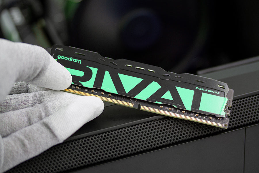 Goodram *DDR4 Rival Radiant 8GB (1* 8)/3200 CL16 Green module de mémoire 8 Go 1 x 8 Go 3200 MT/s 288-pin DIMM
