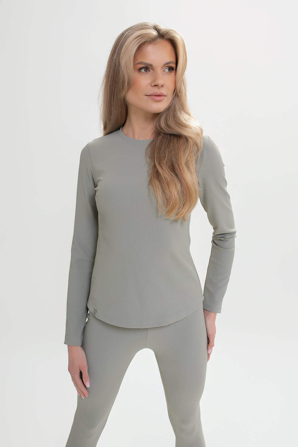 Blouse à manches longues pour femme en jersey fin côtelé - ajustée, extensible