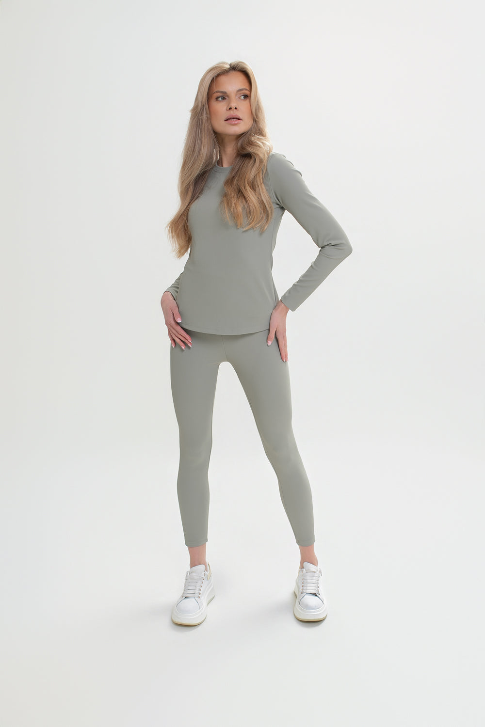 Blouse à manches longues pour femme en jersey fin côtelé - ajustée, extensible