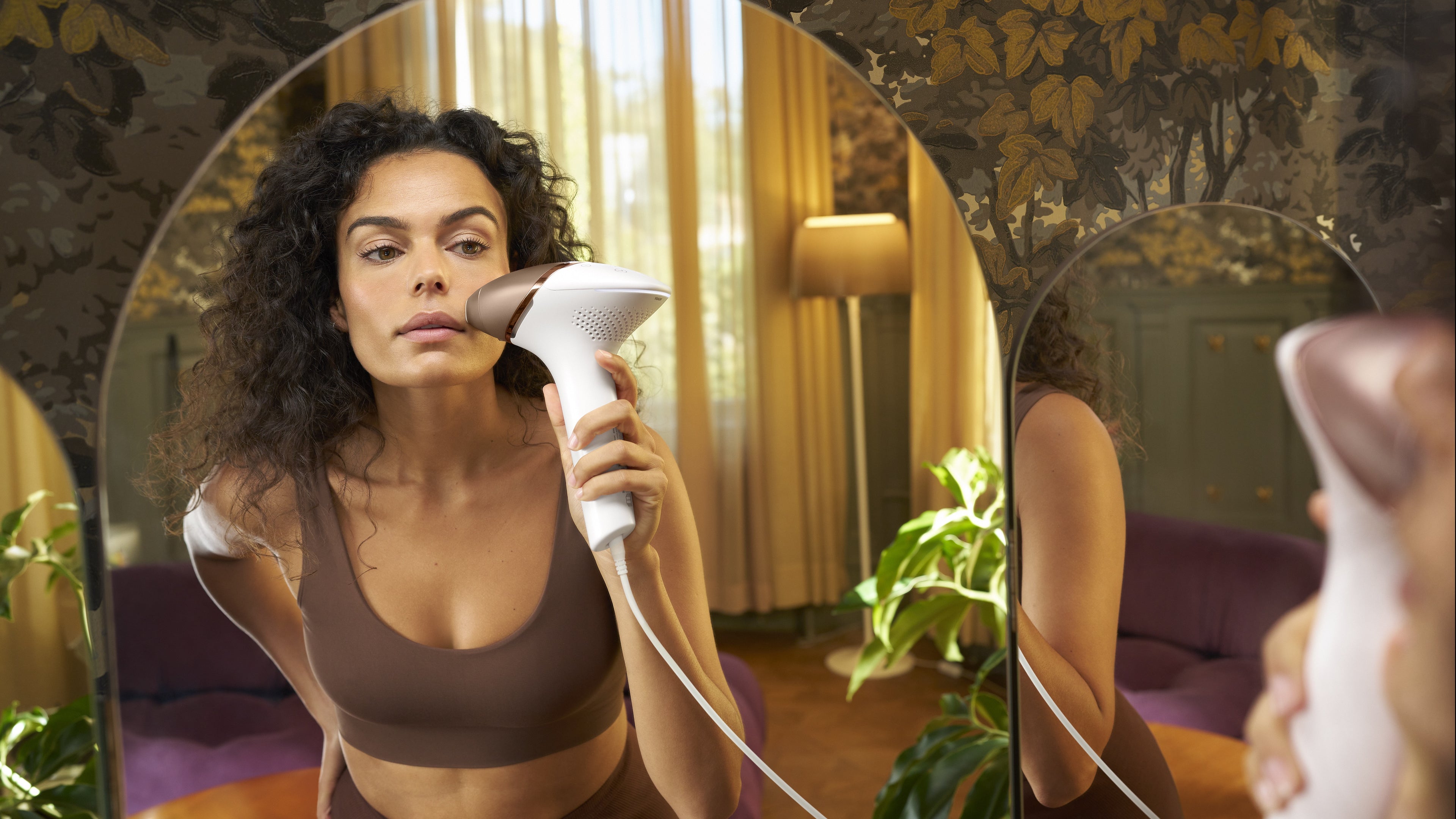 Philips Philips Lumea Prestige Lumea IPL 8000 Series BRI945/00 Épilateur à lumière pulsée avec SenseIQ