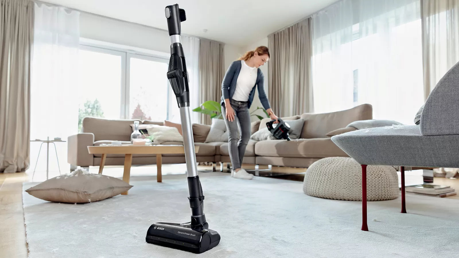 Bosch Bosch BBS712A aspirateur balai et balai électrique Aspirateur-balai 2 en 1 Batterie Sec Filtre hygiénique Sans sac 0,3 L Graphite