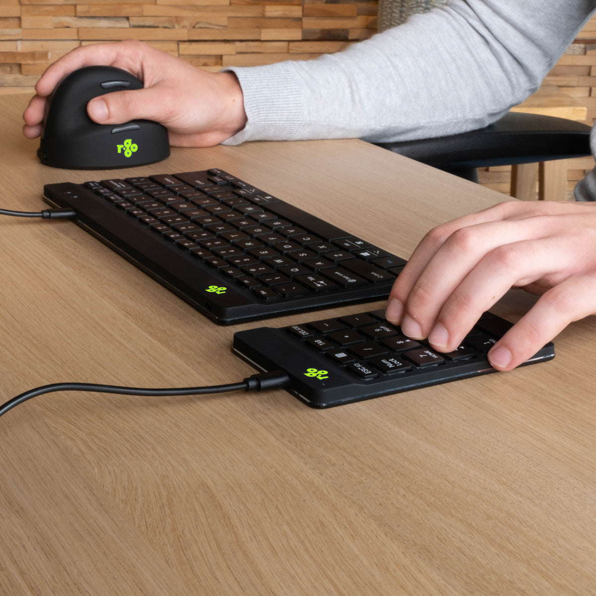 R-Go Tools Clavier R-Go Numpad Break, clavier numérique ergonomique avec logiciel de pause, filaire, noir