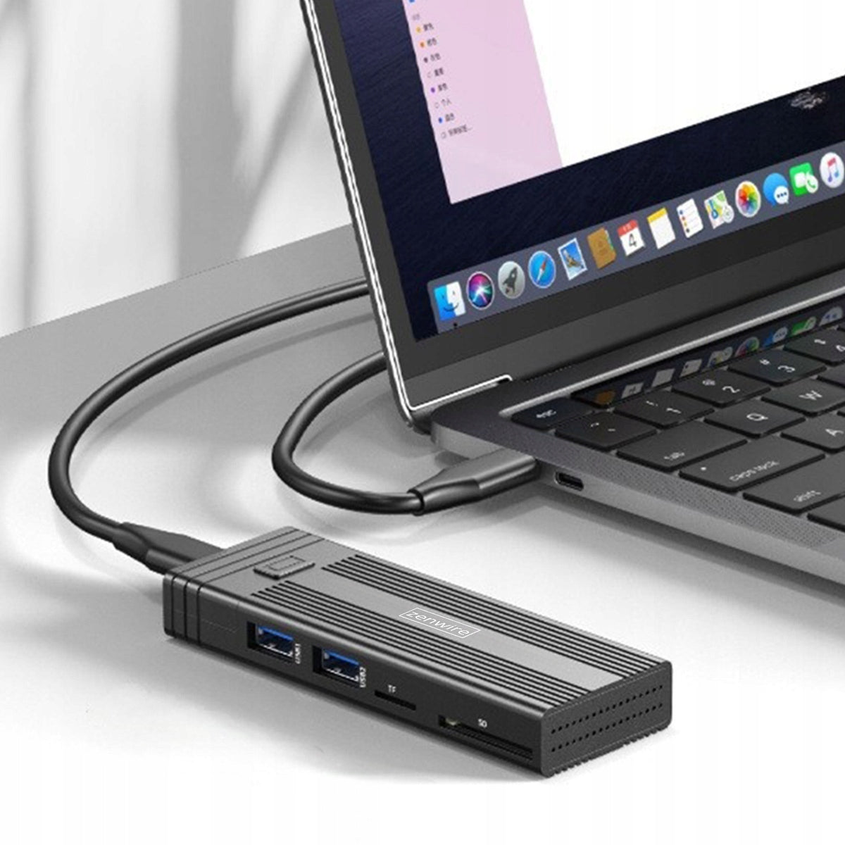 Boîtier pour disque dur HUB USB-C 7-en-1 SSD M.2 NVMe PCIe SATA SD Adaptateur Emplacement M.2 Zenwire HUB63