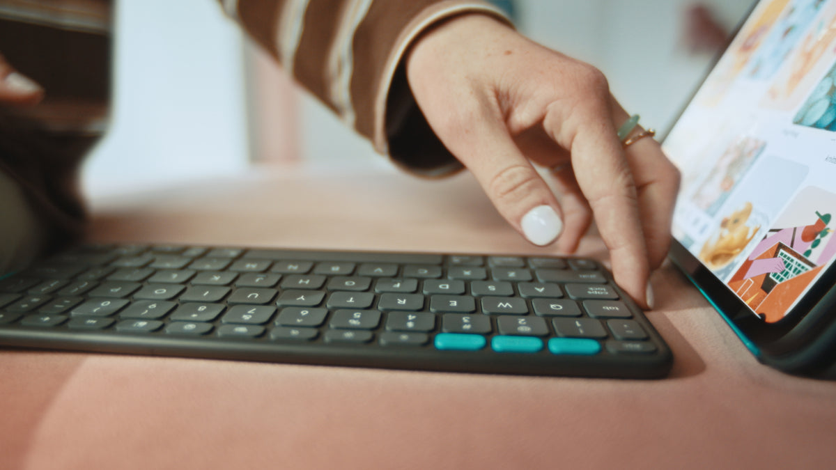Logitech Flip Folio Clavier et Étui Folio Sans Fil, Disposition Allemande