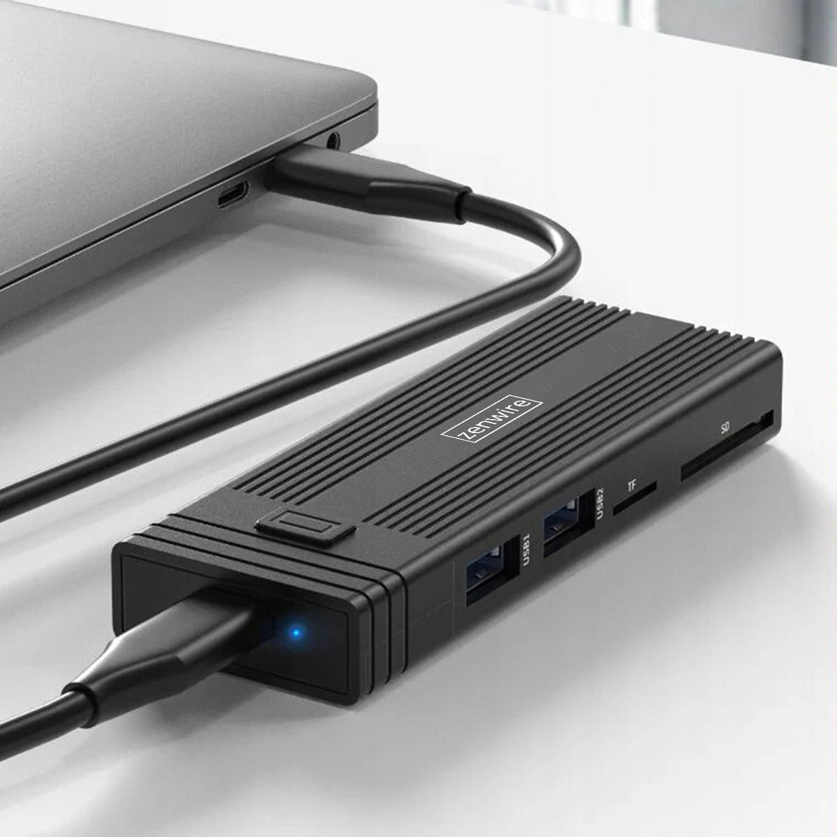 Boîtier pour disque dur HUB USB-C 7-en-1 SSD M.2 NVMe PCIe SATA SD Adaptateur Emplacement M.2 Zenwire HUB63