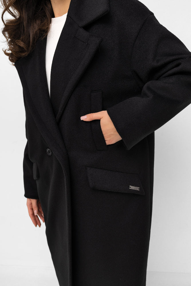 Un long manteau en molleton