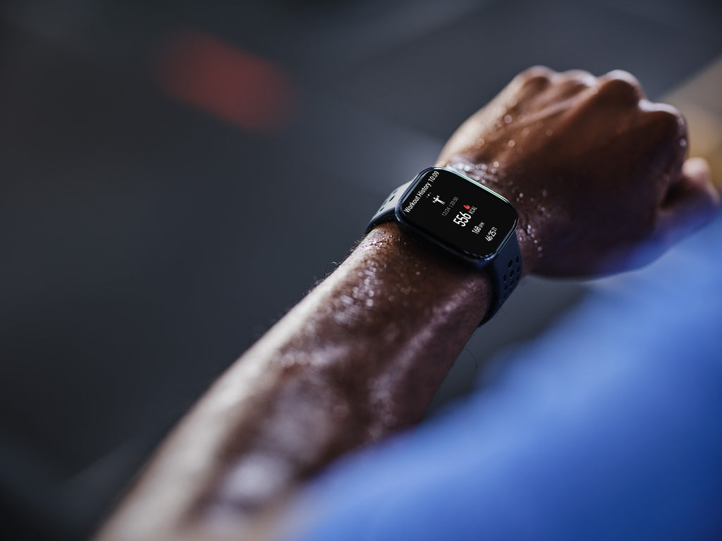 Amazfit Bip 6 Black 5 cm (1.97") AMOLED Numérique 390 x 450 pixels Écran tactile Noir GPS (satellite)