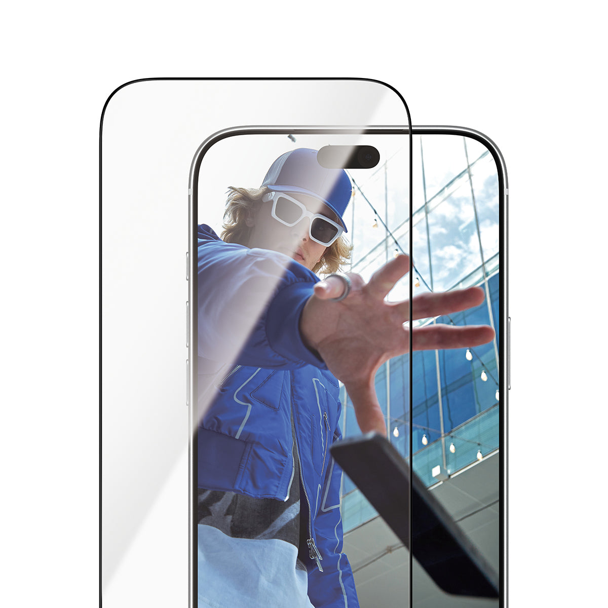 PanzerGlass ® Screen Protector iPhone 2026 Pro Max | 17 Pro Max | Ultra-Wide Fit w. FASTFIT IN-A-BOX Protection d'écran 