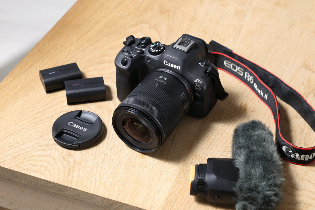 Canon RF 16-28 mm f2.8 IS STM MILC Ultra-wide zoom lens Noir