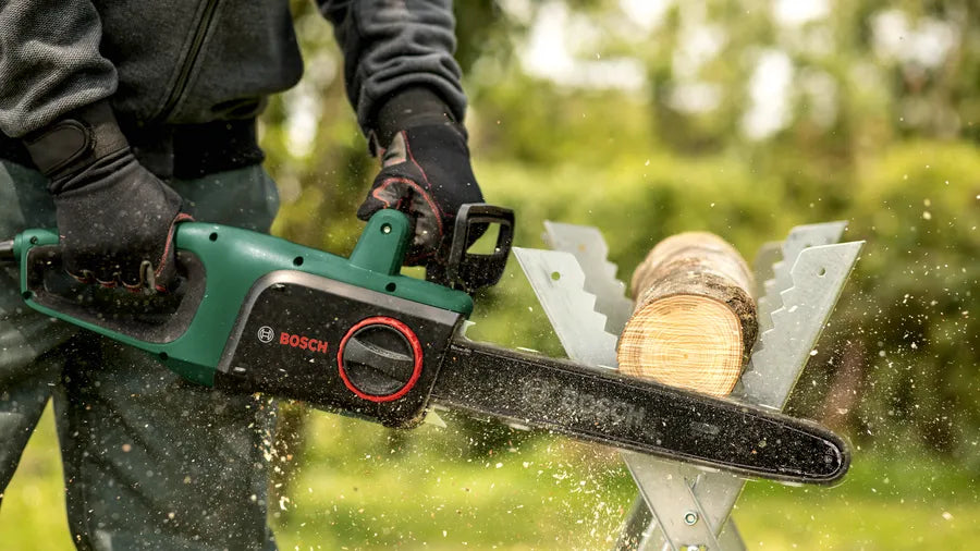 Bosch Bosch 0 600 8B8 304 tronçonneuse 1800 W Vert