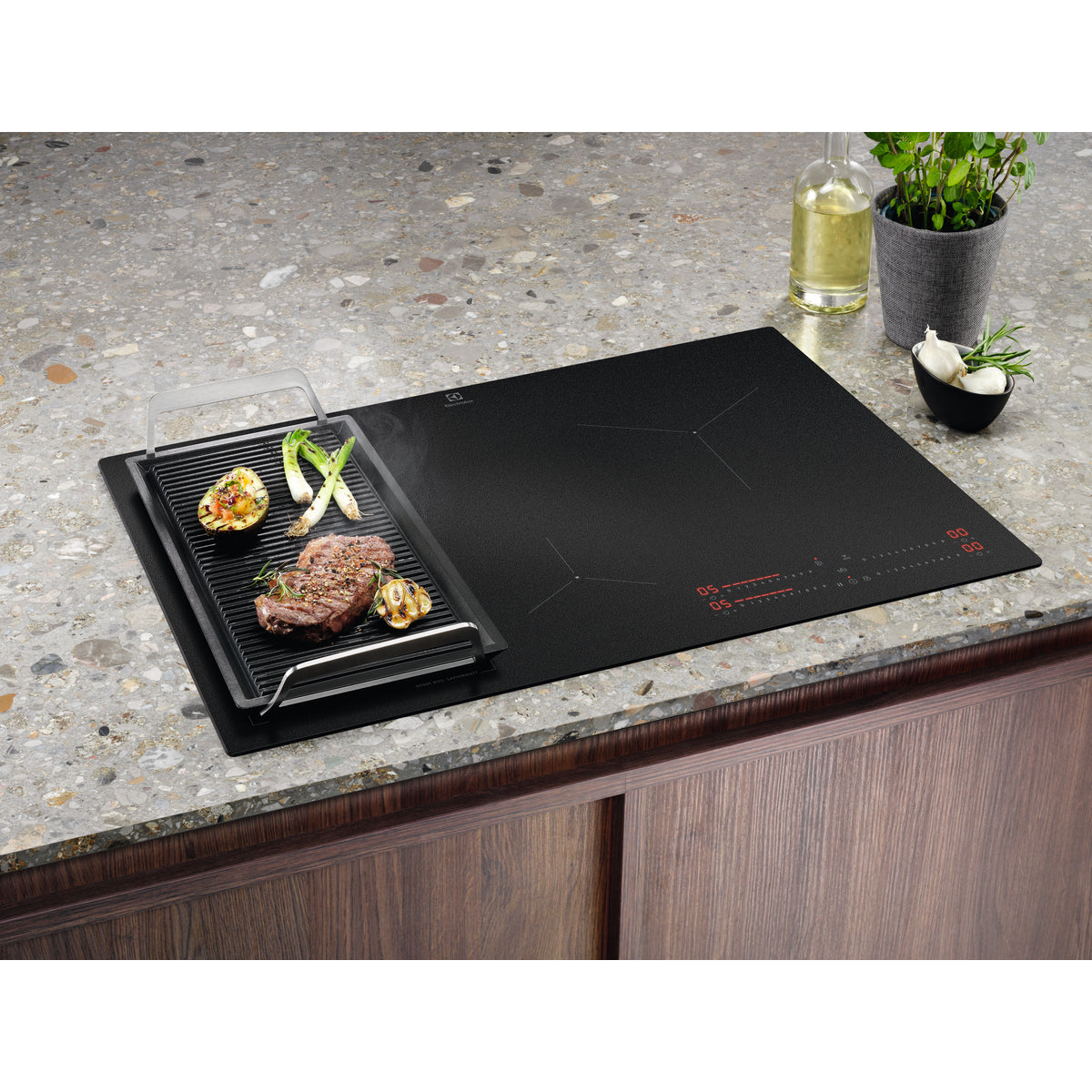 Electrolux EIS87453IZ plaque Noir Intégré 77 cm Plaque avec zone à induction 4 zone(s) - vue 3
