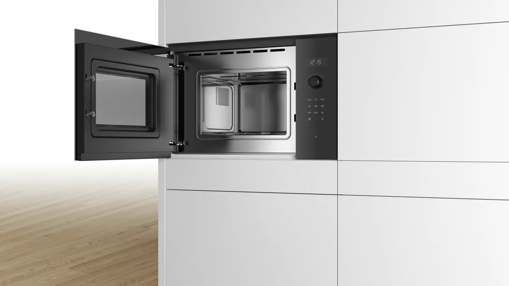 Bosch Bosch Serie 6 BFL524MB0 micro-onde Noir Micro-onde simple Intégré 20 L 800 W