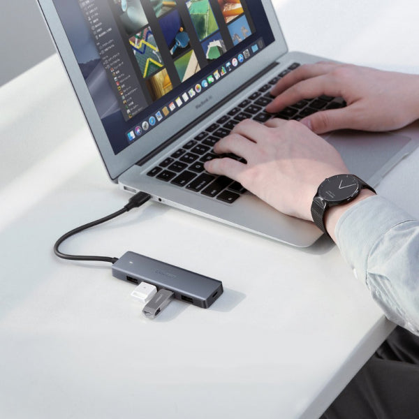 Ugreen USB-C Hub CM219, 4 x USB-A 3.0 - 1 x USB-C, Grey