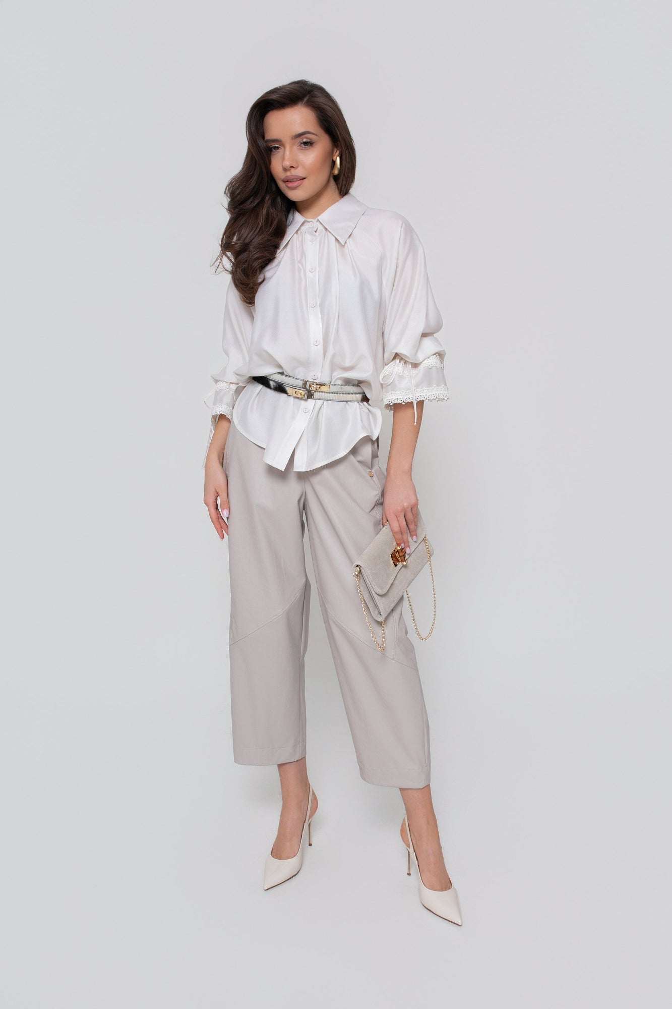Chemise femme à manches raglan ornées de dentelle