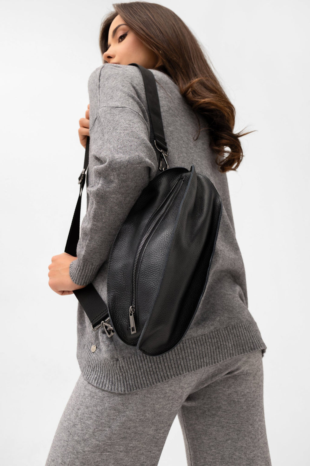 Sac banane en cuir - Bastet par Agnieszka Włodarczyk