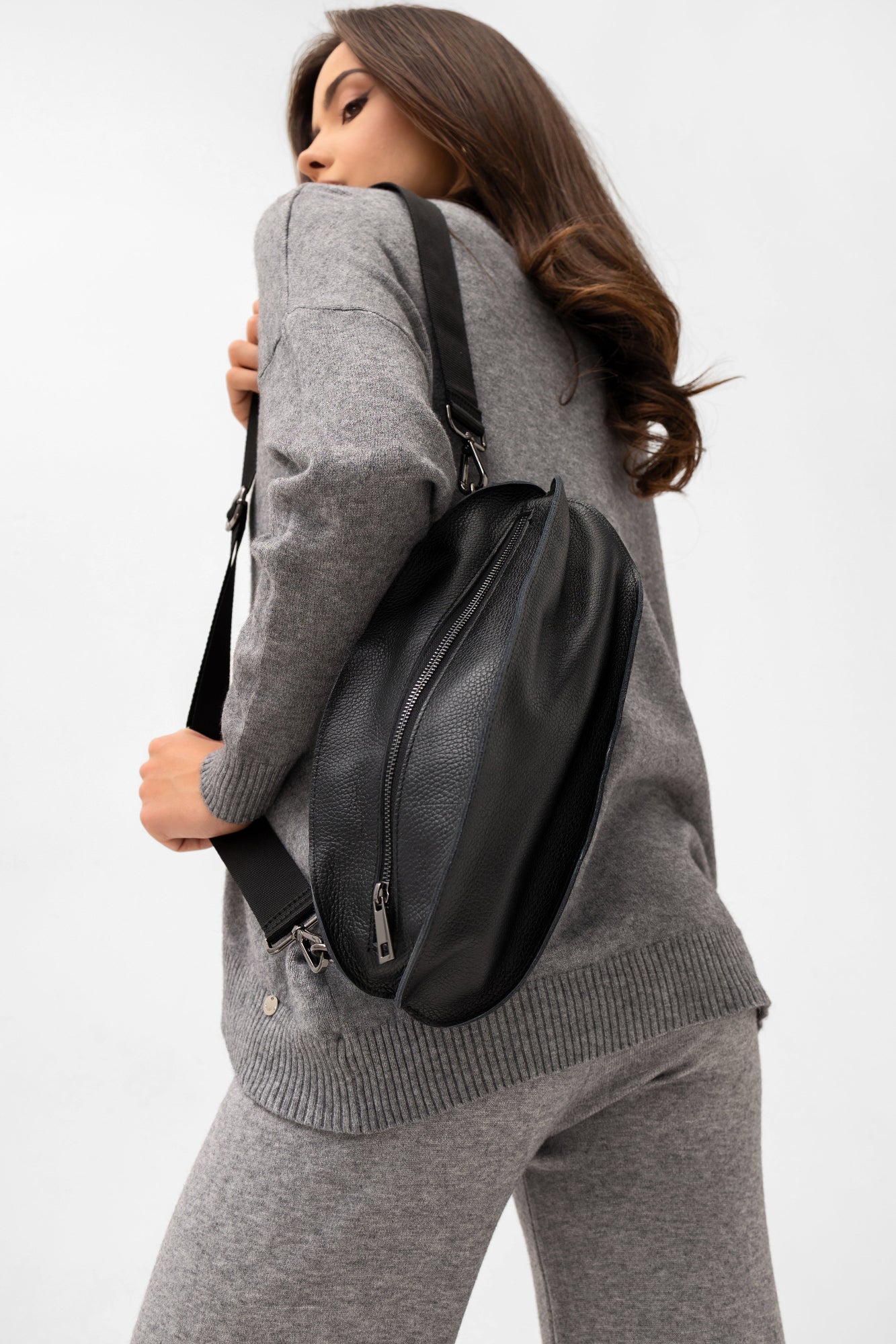 Sac banane en cuir - Bastet par Agnieszka Włodarczyk