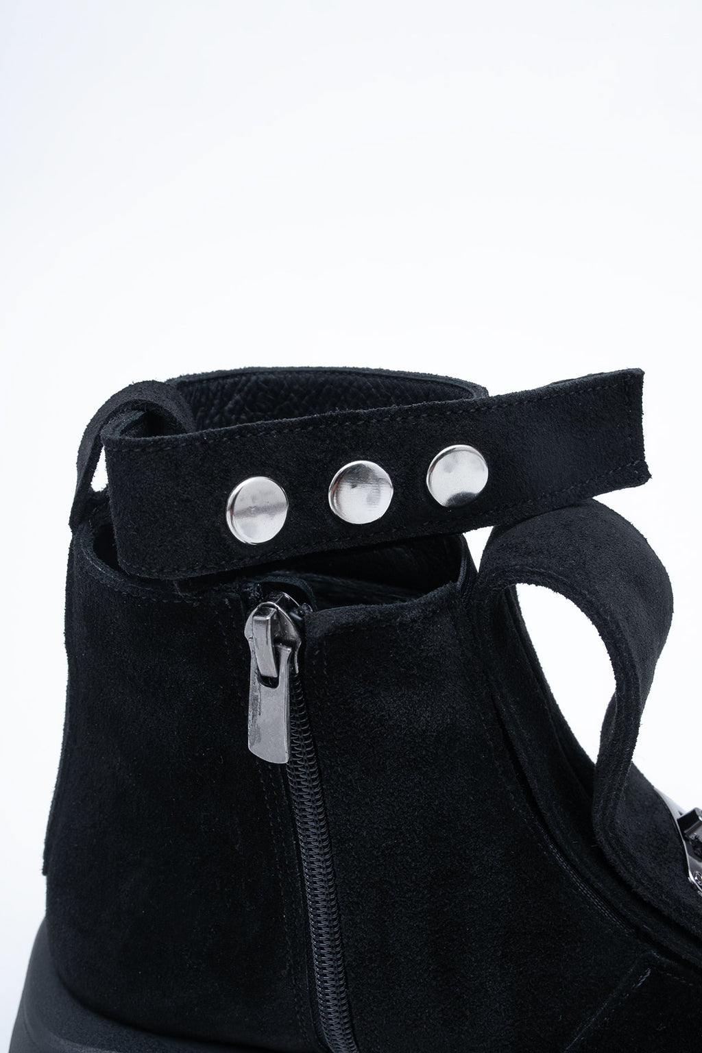 Bottines en daim noir avec lanière décorative 2 en 1